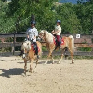 Potcoava - destinatie de vacanta ecoturistica, experiente memorabile de tabara