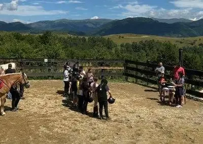 Potcoava - destinatie de vacanta ecoturistica, tabara copii 9-18 ani